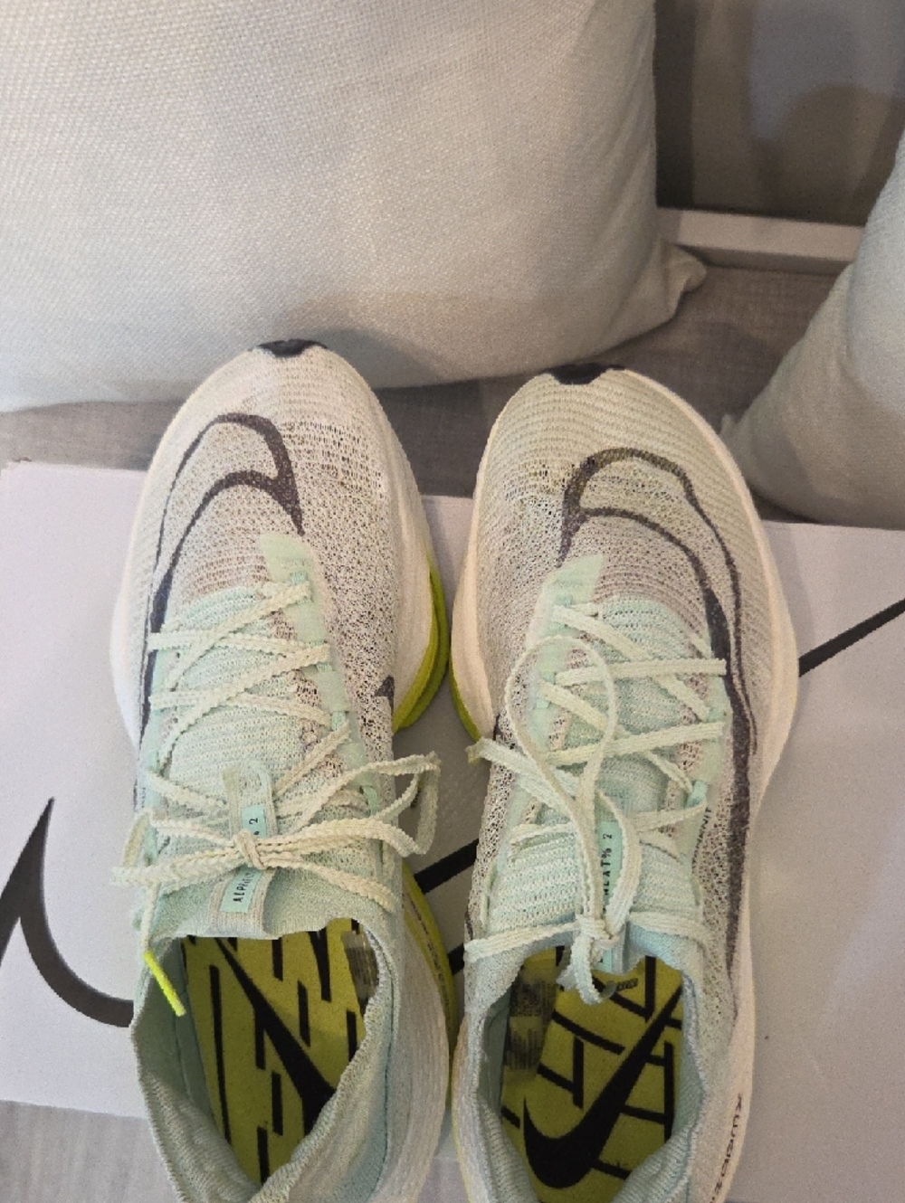 Nike ALPHAFLY Zoom X Women's Green and Neon Yellow Running Shoes - Picture 8 of 10